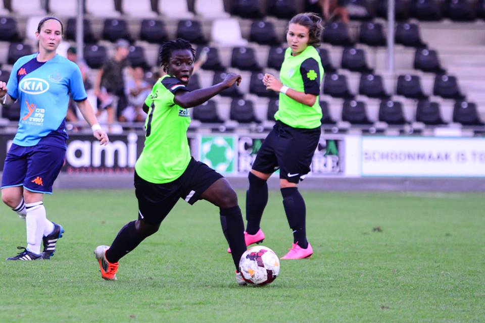 Elizabeth Addo controlling the ball with her magical left foot