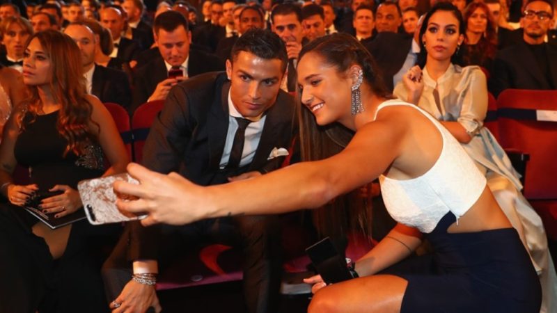 Deyna Castellanos and Cristiano Ronaldo takes a selfie