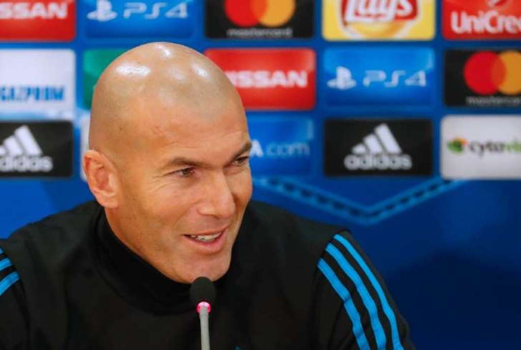 Zinedine Zidane answering questions at the pre match conference