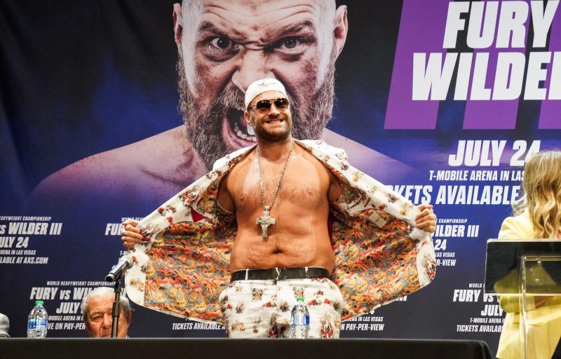 Deontay Wilder is a pony, Tyson Fury taunts The Bronze Bomber